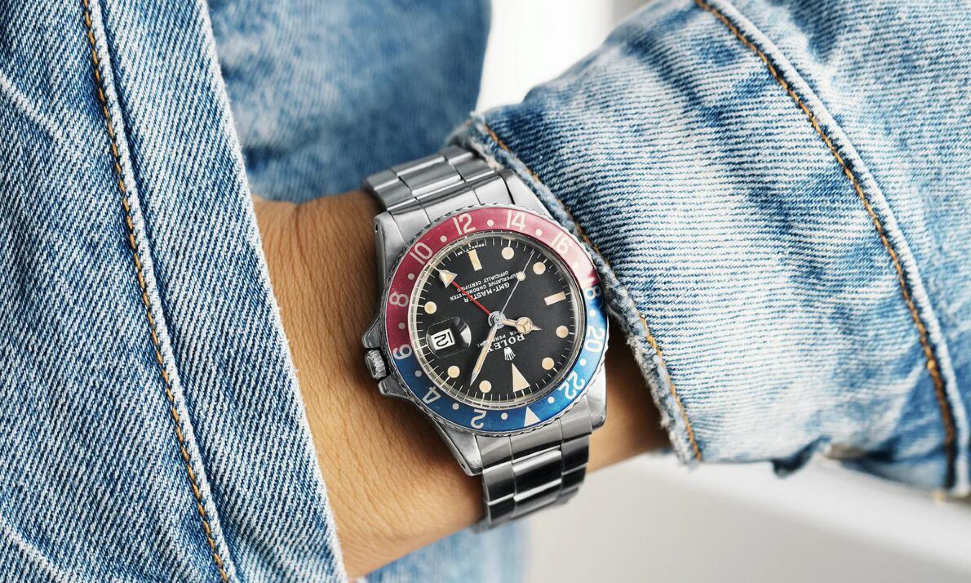 Top Reasons to Buy a Rolex Replica Watch post thumbnail image